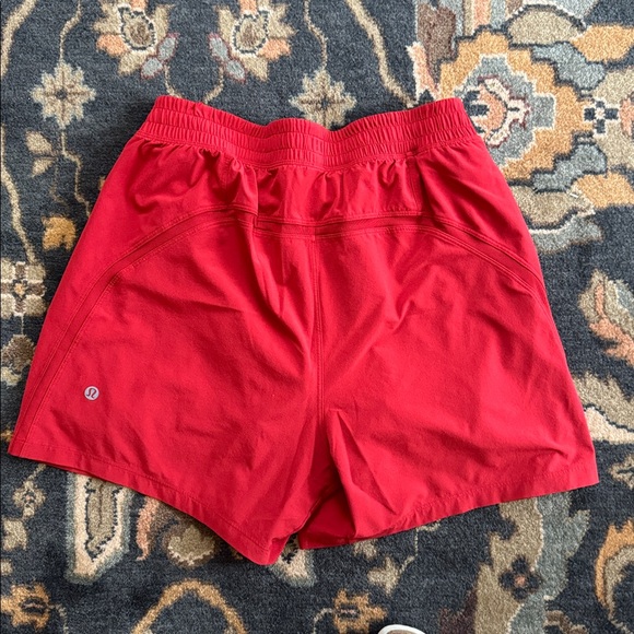 Lululemon Pacebreaker 5in lined shorts sz S - Picture 2 of 3